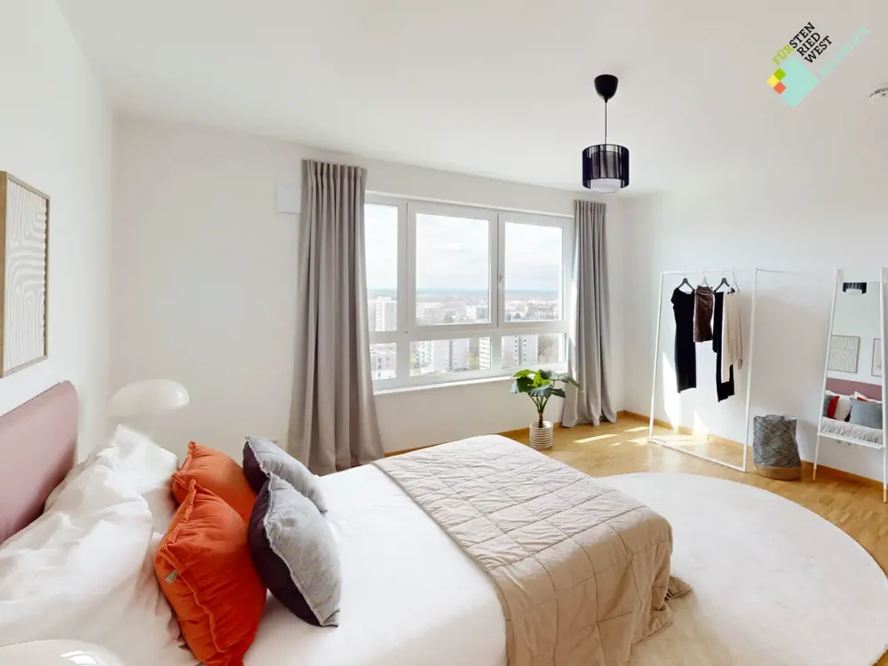 Contemporary Living at BERGBLICK: 5-Room Apartment with Clear Family Zone