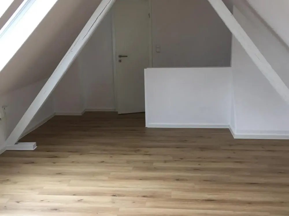 Sonnendurchflutete 3-Zimmer-Maisonette mit eigenem Hauseingang in idyllischer Lage