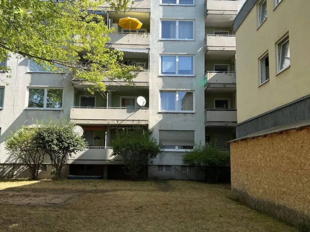 Helles 2-Zimmer-Apartment mit Balkon in Nürnberg Schweinau