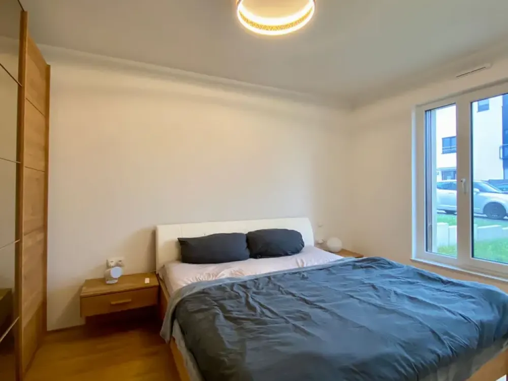 4-Room Apartment by the Park with Garden and Fitted Kitchen in Bieber