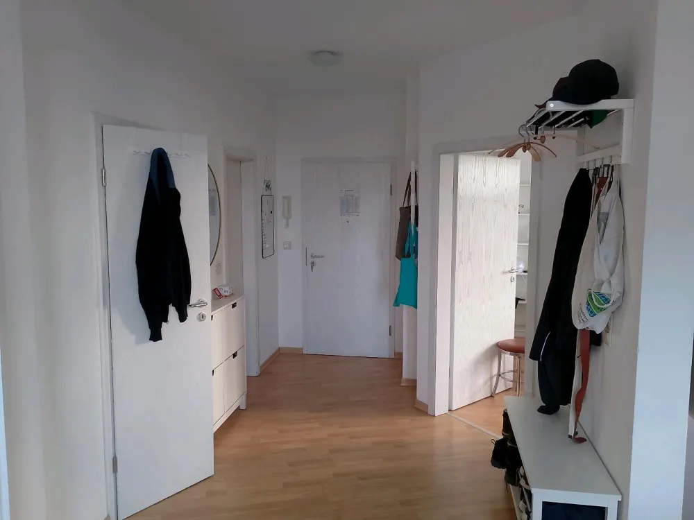 Successor Tenant Wanted for 2-Room Attic Apartment with 63m2