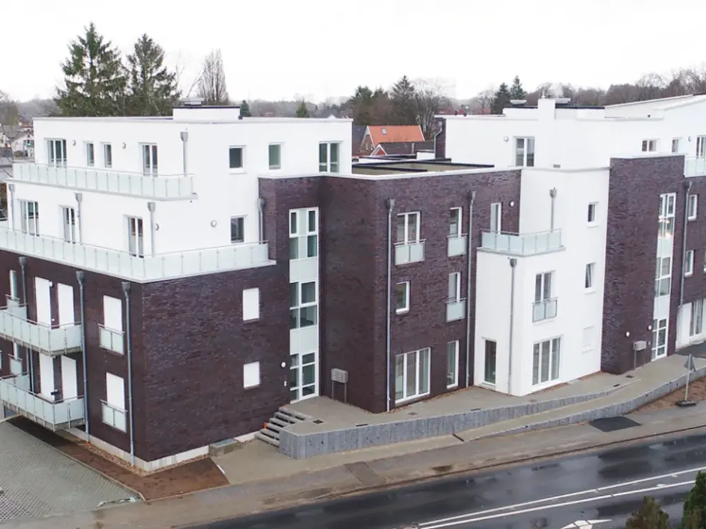 Moderne 2-Zimmer-Wohnung mit Einbauküche, Balkon und Tiefgaragenstellplatz