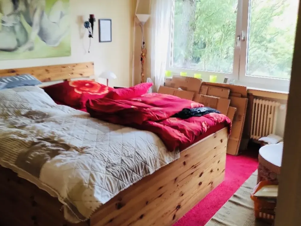 Gepflegte 2-Zimmer-Wohnung mit Balkon & Blick ins Grüne