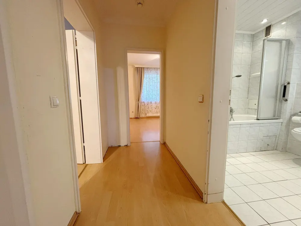 Familienfreundliche Etagenwohnung zur Miete mit Balkon in Glinde - Wentzel Dr.