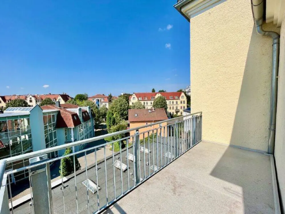 Süd-Balkon mit Fernblick