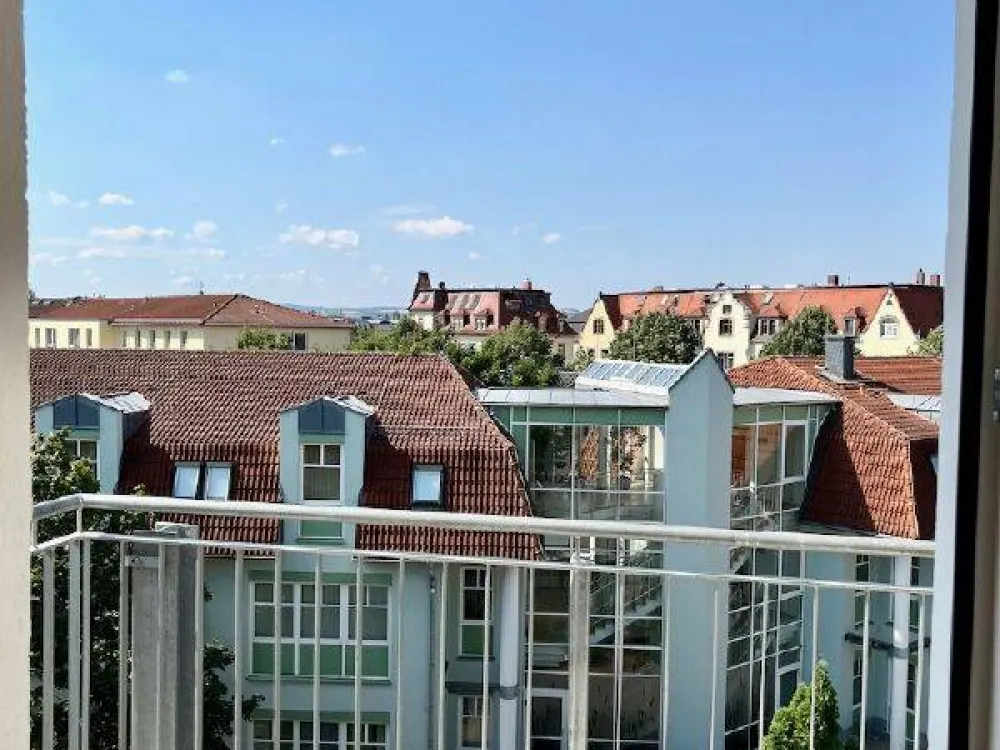 Süd-Balkon mit Fernblick
