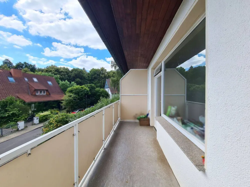 Living at Brasselsberg, Bright 2-Room Apartment with Balcony in a Green Location