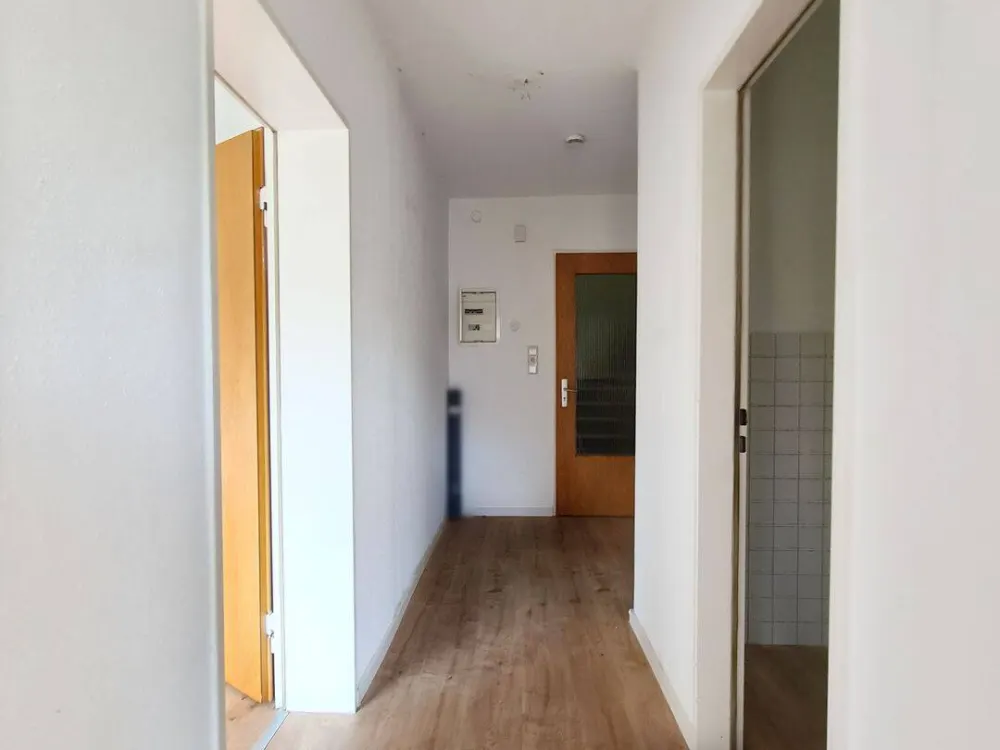 Living at Brasselsberg, Bright 2-Room Apartment with Balcony in a Green Location
