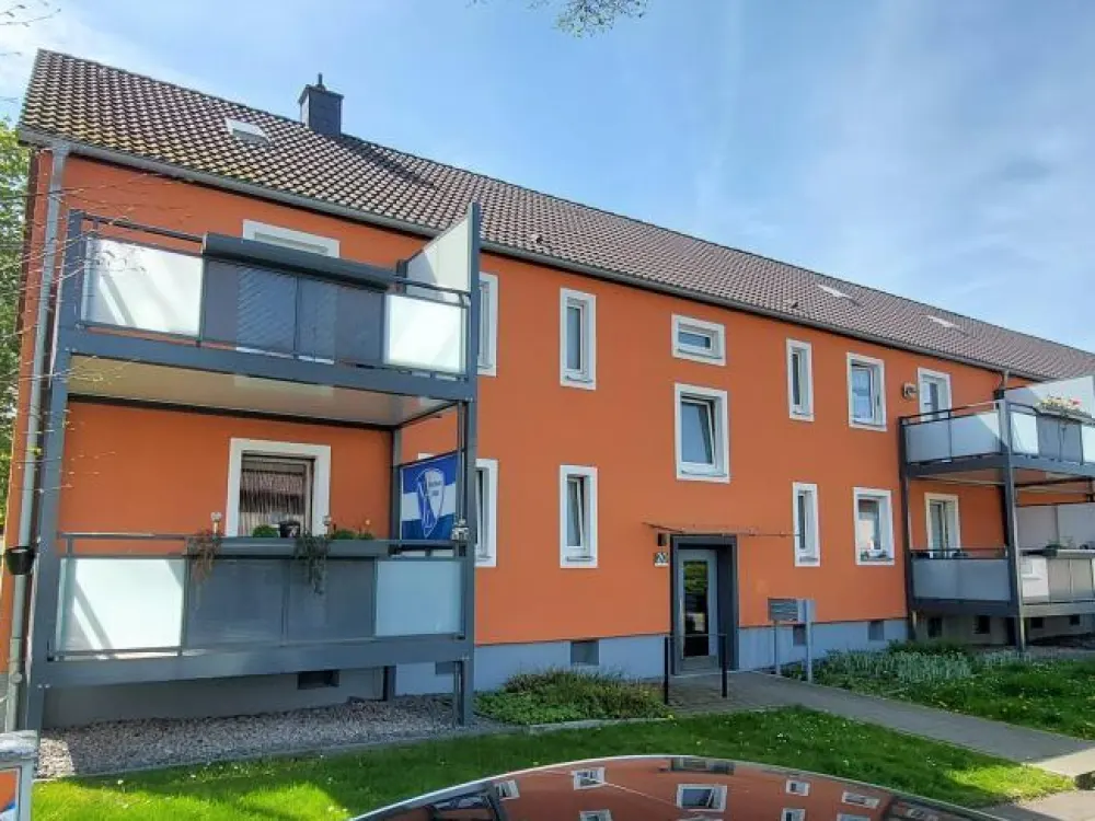 Bei VIVAWEST die Sonnenstrahlen auf dem eigenen Balkon genießen.