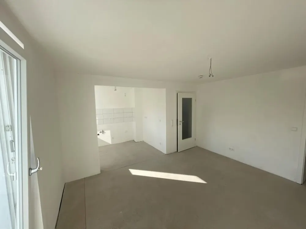 Bei VIVAWEST die Sonnenstrahlen auf dem eigenen Balkon genießen.
