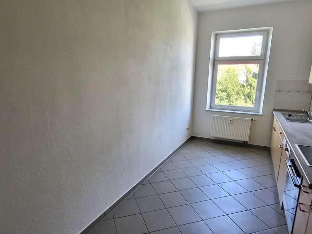 ***Attraktive 2-Zimmer-Wohnung mit Balkon und Einbauküche im Leipziger-Osten***