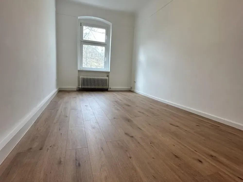 65m Wohnung Berlin Spandau, Balkon + Garten - 1 Min zur Havel + Koeltzepark
