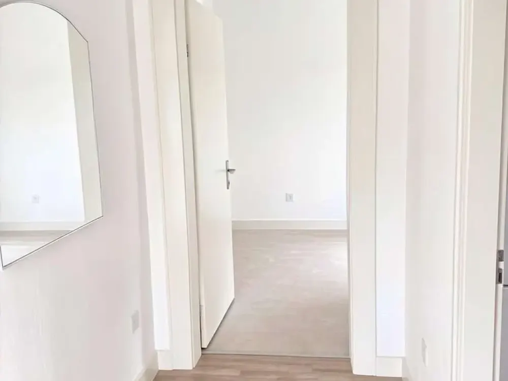 Bright 3-Room Apartment with Residential Heat Pump, in a Quiet Residential Area.