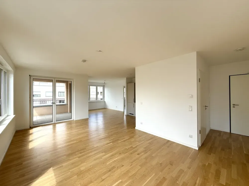 Gehobene 3-Zimmerwohnung mit Loggia und En-Suite-Bad