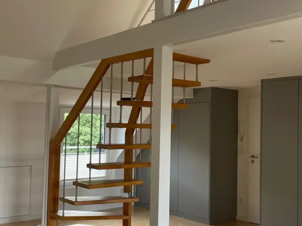 Exclusive Attic Apartment in Preferred Location with *Air Conditioning* in Köln-Müngersdorf