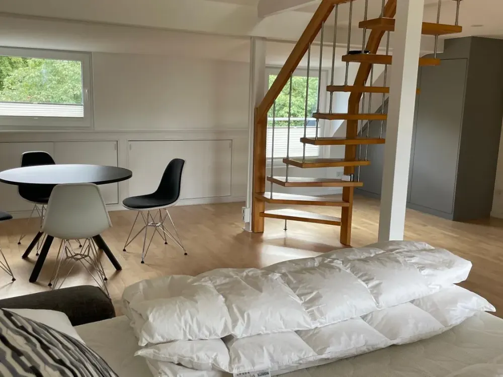 Exclusive Attic Apartment in Preferred Location with *Air Conditioning* in Köln-Müngersdorf