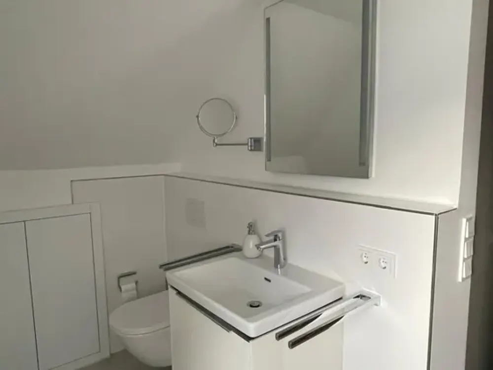Exclusive Attic Apartment in Preferred Location with *Air Conditioning* in Köln-Müngersdorf