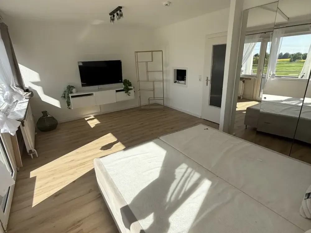 AB SOFORT !! Möblierte deluxe 1-Zimmerwohnung in Weiterstadt mit Balkon zu vermieten