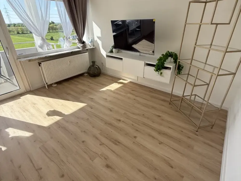 AB SOFORT !! Möblierte deluxe 1-Zimmerwohnung in Weiterstadt mit Balkon zu vermieten