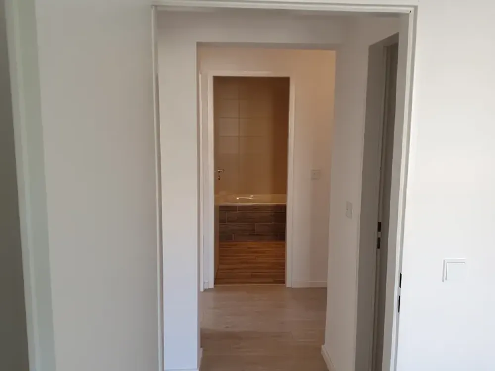 Schöne und helle 4-Zimmer-Wohnung in Unterhaching - zentral, jedoch ruhig gelegen