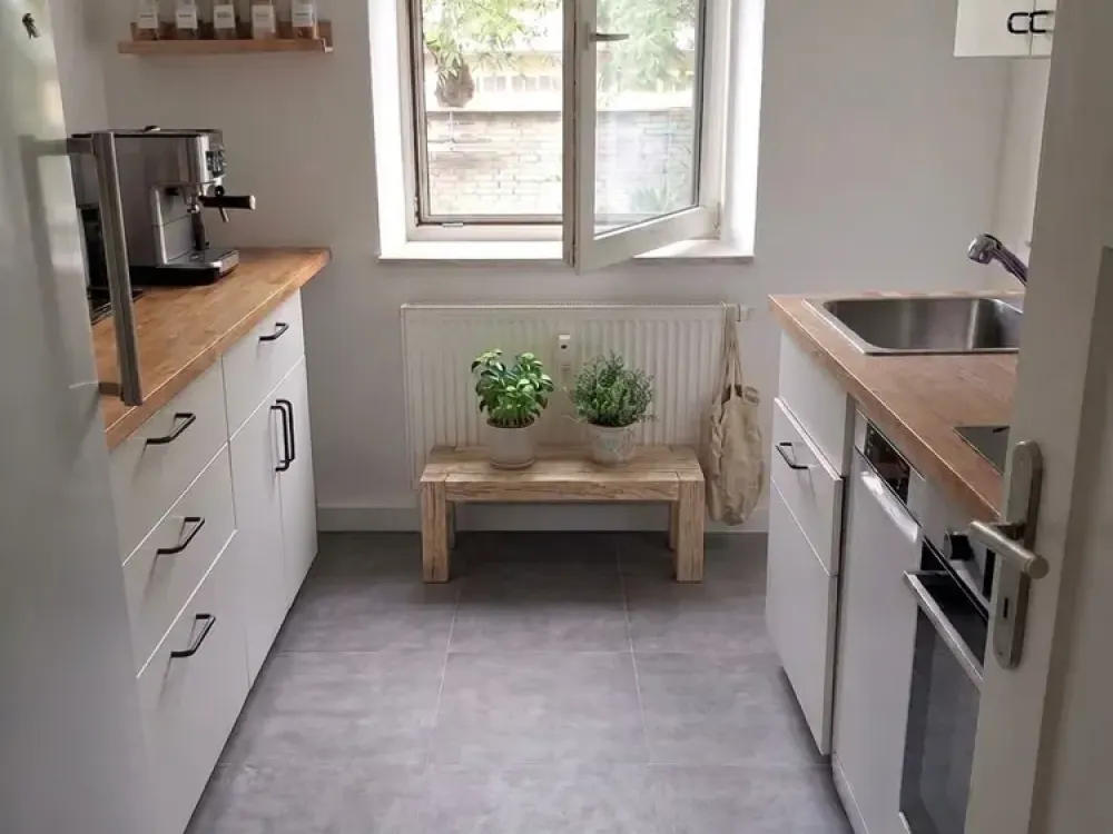 Charming Old Building Apartment with Garden