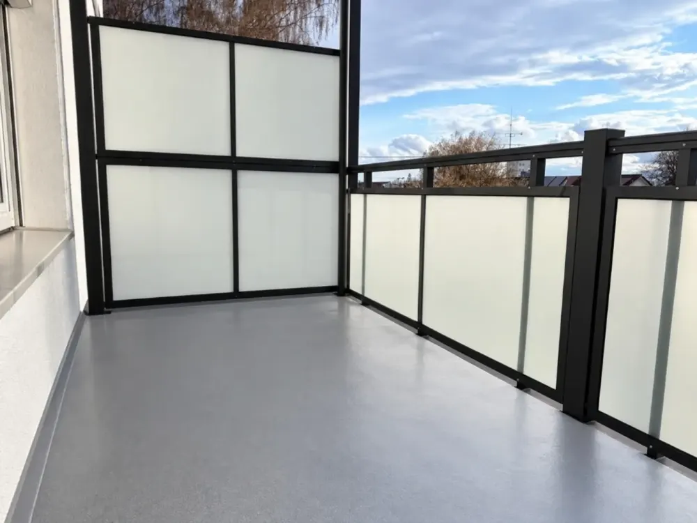 Helle 1-Zimmer-Wohnung mit großem Balkon in ruhiger Lage, Markt Schwaben