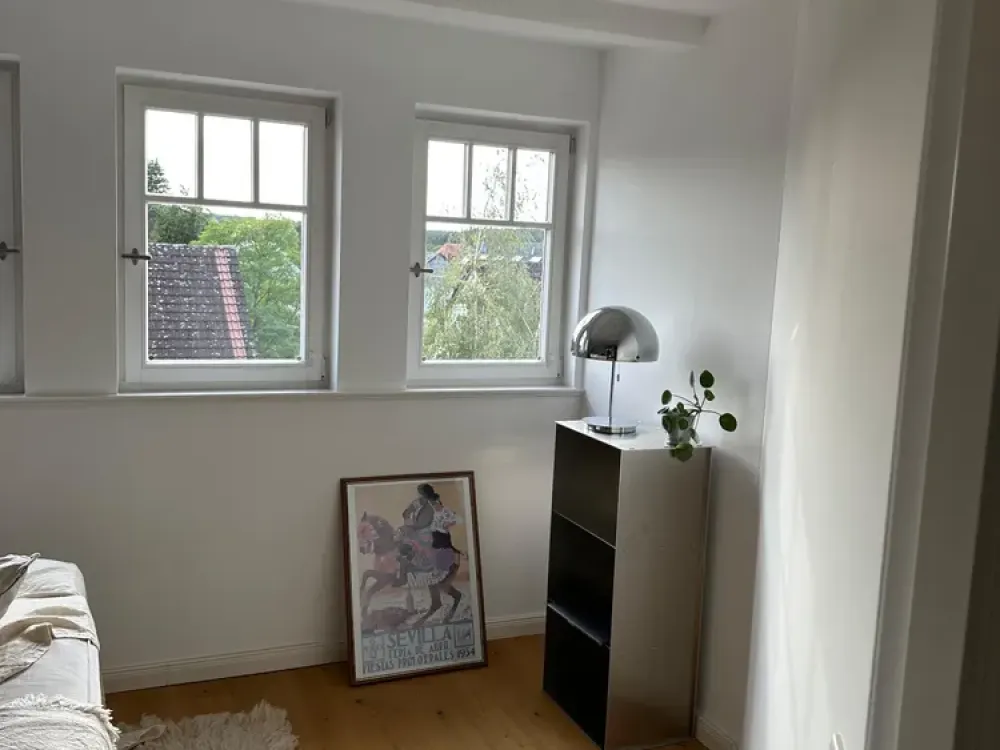 Über den Dächern Reichelsdorfs, außergewöhnliche Maisonette mit Galerie, Kamin und eigenem Garten