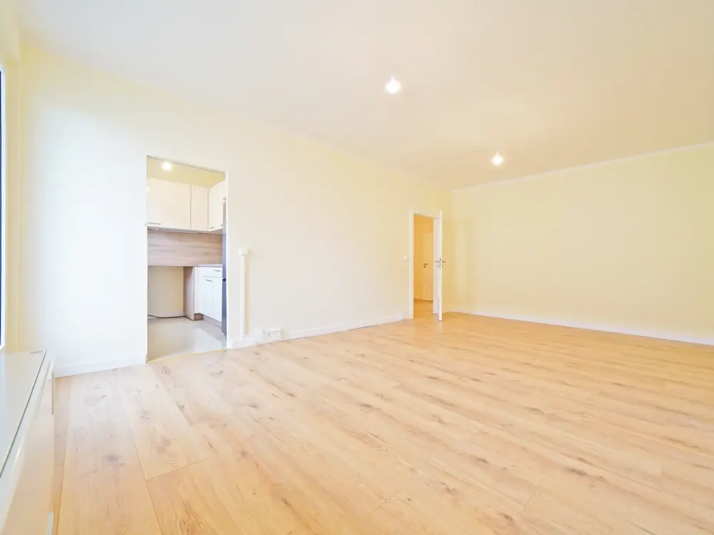 Sanierte 3-Raumwohnung mit West-Balkon * DG * EBK * Bad mit Wanne * PWK-SP * TOP *