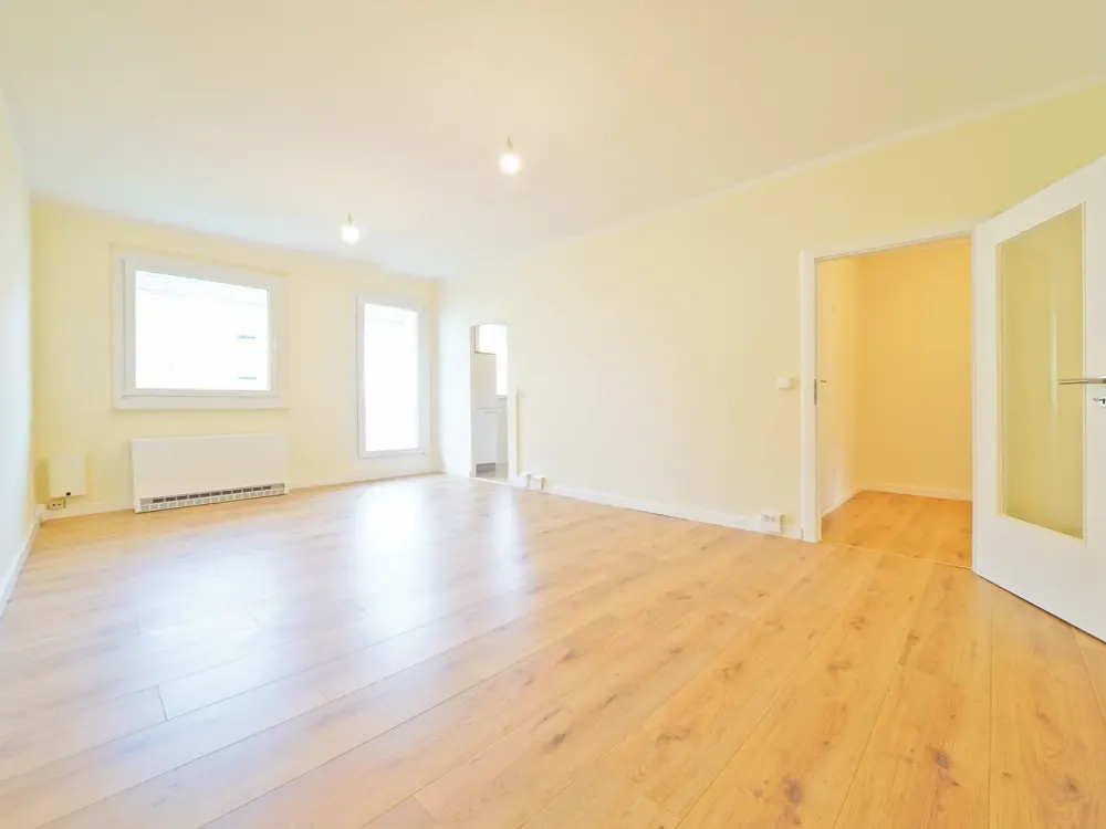 Sanierte 3-Raumwohnung mit West-Balkon * DG * EBK * Bad mit Wanne * PWK-SP * TOP *