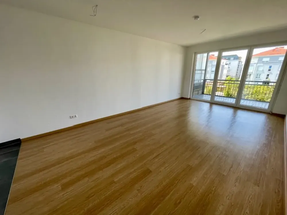Moderne lichtdurchflutete 3-Zimmer-Wohnung mit Einbauküche