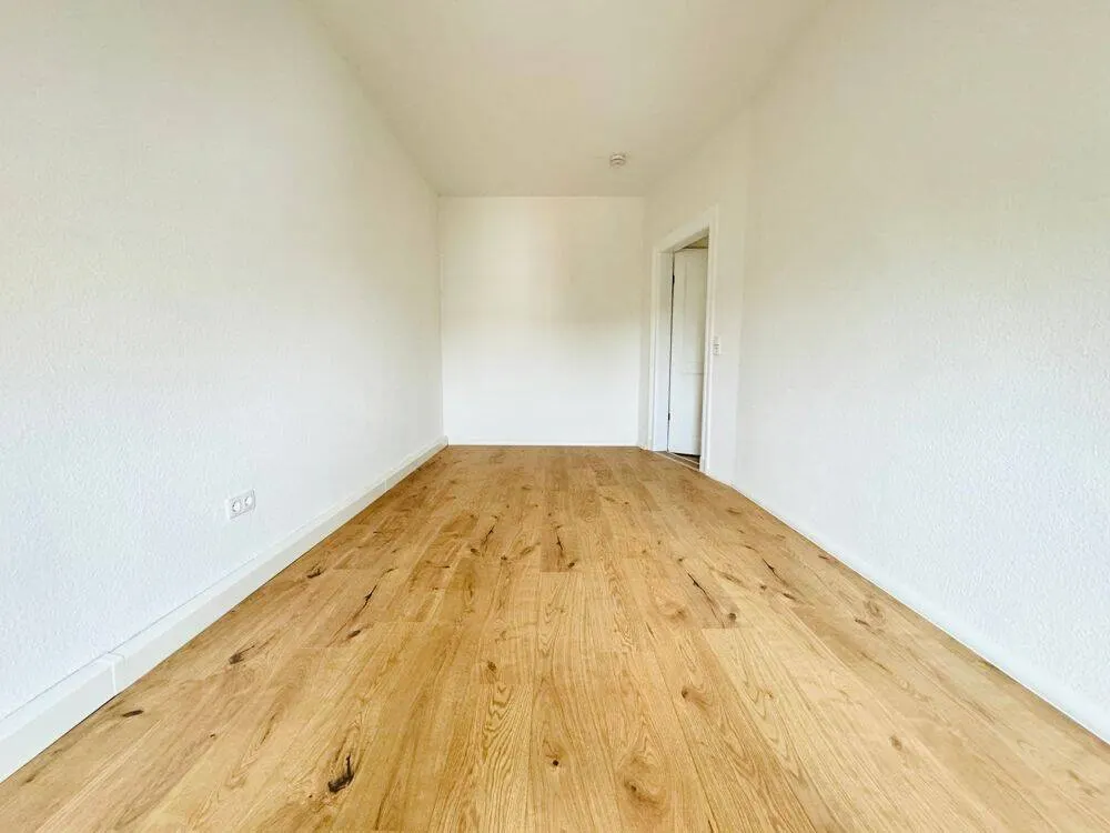 renovierte attraktive 3 Raum Wohnung in Dölitz Dösen ***TOP**** / WG geeignet