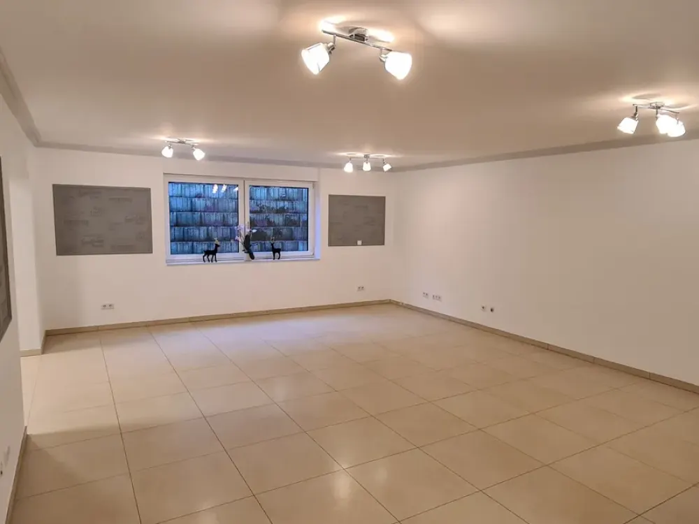 Exklusive, neuwertige 2-Zimmer-Wohnung mit Einbauküche in Köln