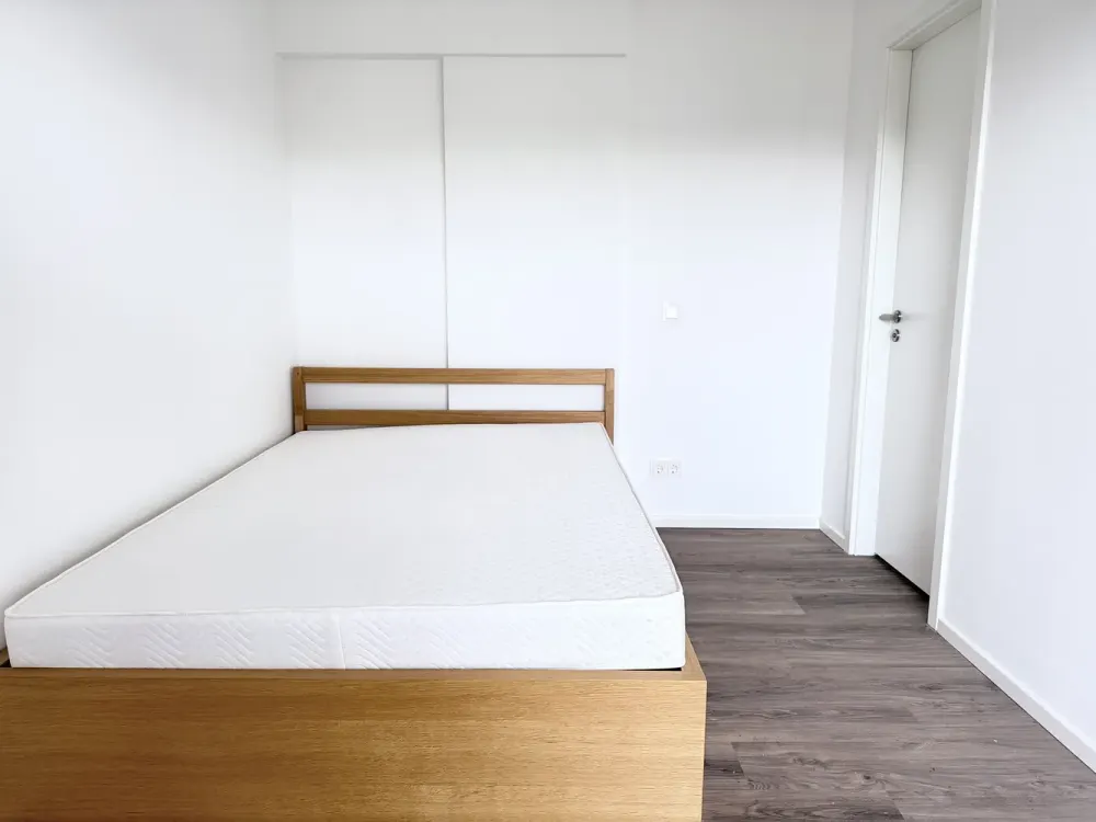Großzügiges möbliertes 1,5-Zimmer-Appartment mit Dachterasse