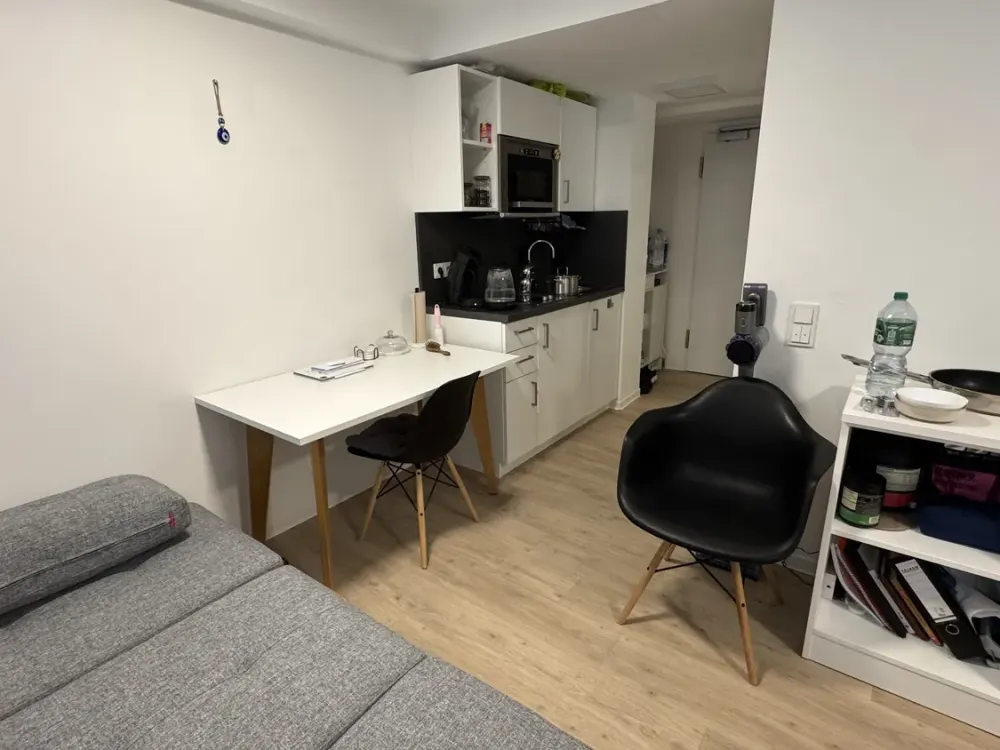 Zuhause mit einem Zimmer in zentraler Lage von Düsseldorf