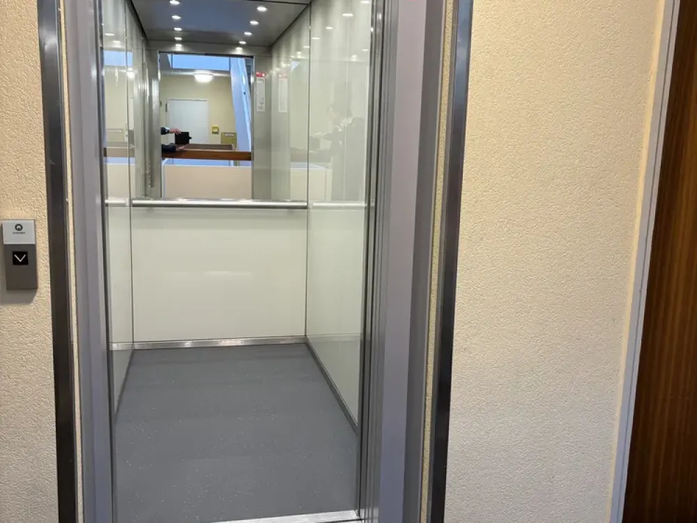 Moderne 1,5-Zimmer Wohnung mit Alpenblick im 7. OG in München Neuhausen-Nymphenburg