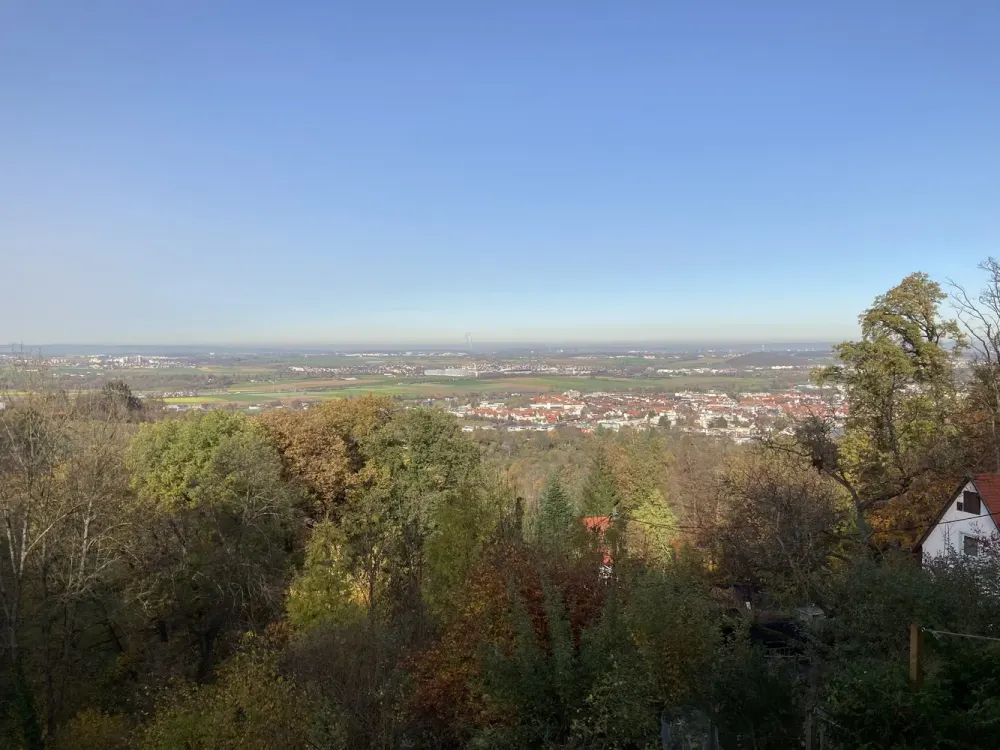 Kühle, luftige 3 Zimmer Wohnung mit herrlichem Weitblick in Gerlingen Schillerhöhe, Ludwigsburg