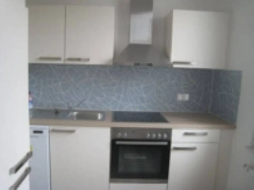 Möbliertes WG Zimmer in Frankfurt Griesheim im 2. OG mit Balkon zu vermieten
