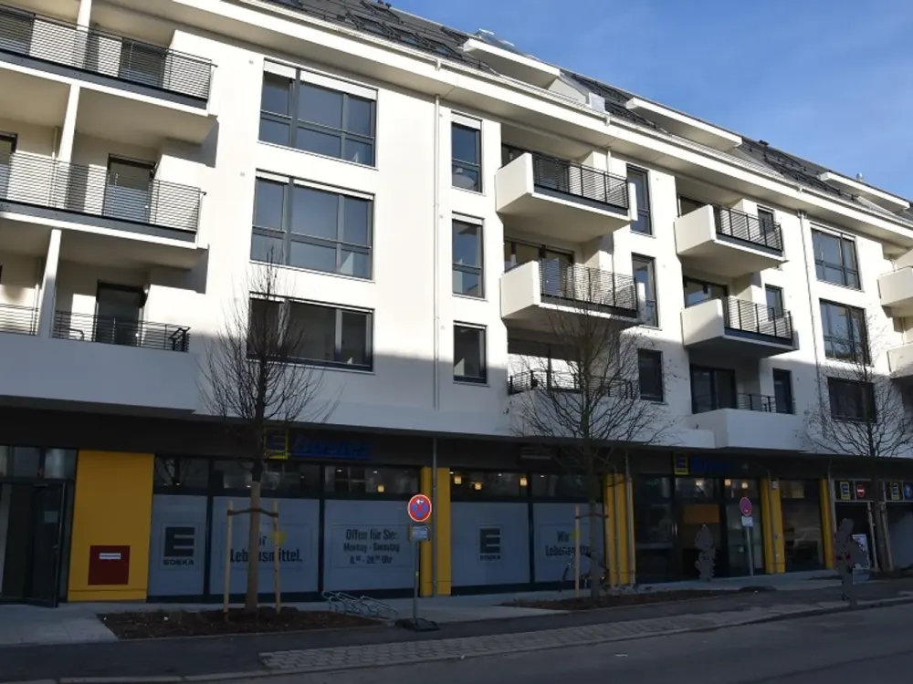Moderne, voll möblierte 2-Zimmer-Wohnung in attraktiver Lage, ab sofort verfügbar