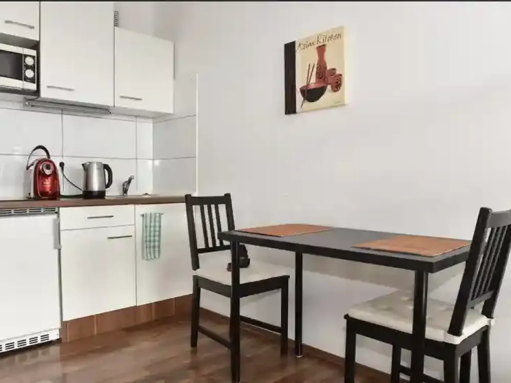 Möblierte 1-Zimmer-Wohnung in München-Laim ab 01.10., befristet auf 1 Jahr