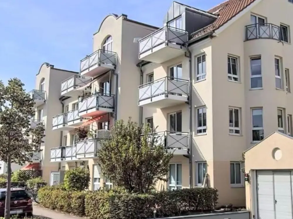 Ruhige 1-Raum-Wohnung mit Balkon & Tiefgarage in Leipzig