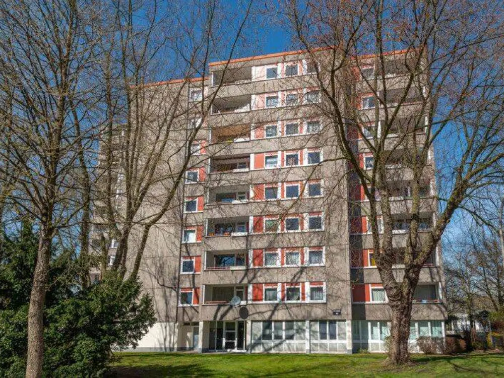 Da kommt man gern Heim. Komplett renovierte 2-Zimmer-Wohnung mit Balkon!