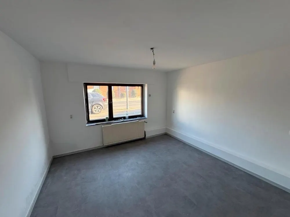 2-Zimmer-Wohnung mit Hauscharakter in Alt-Meschenich