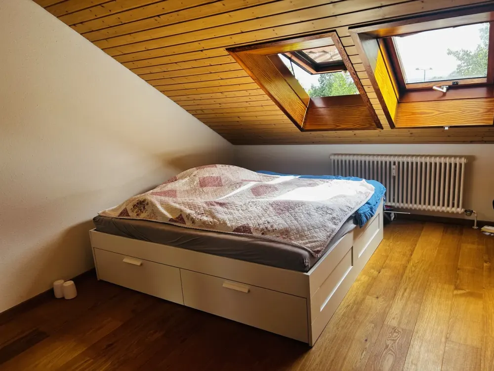 Helle 3,5-Zimmer-Wohnung mit Balkon, Stellplatz und perfekter Anbindung in Stuttgart-Heumaden
