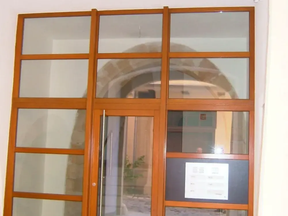 *Esslingen-Altstadt* 2 Zi.-Wohnung mit EBK und Balkon
