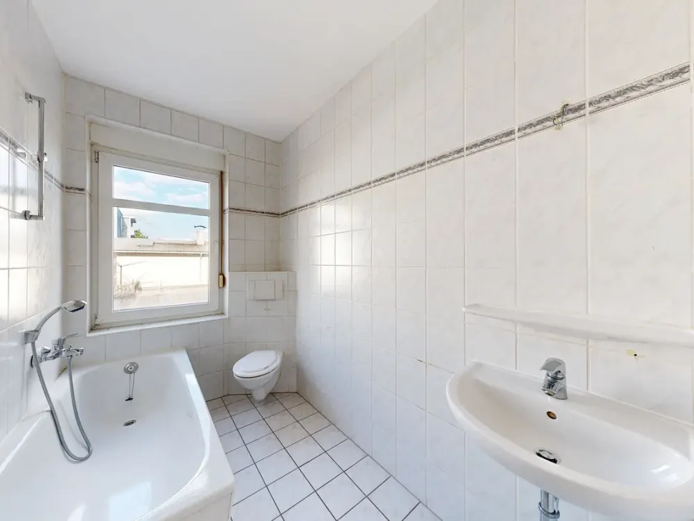 renovierte 2-Zimmer-Wohnung in Heidenau nähe Bahnhof