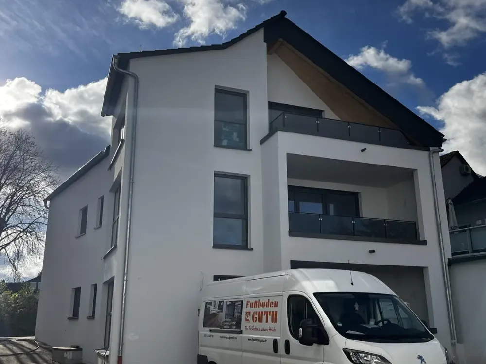 Erstbezug 4-Zimmer Wohnung mit Balkon in Klein-Welzheim
