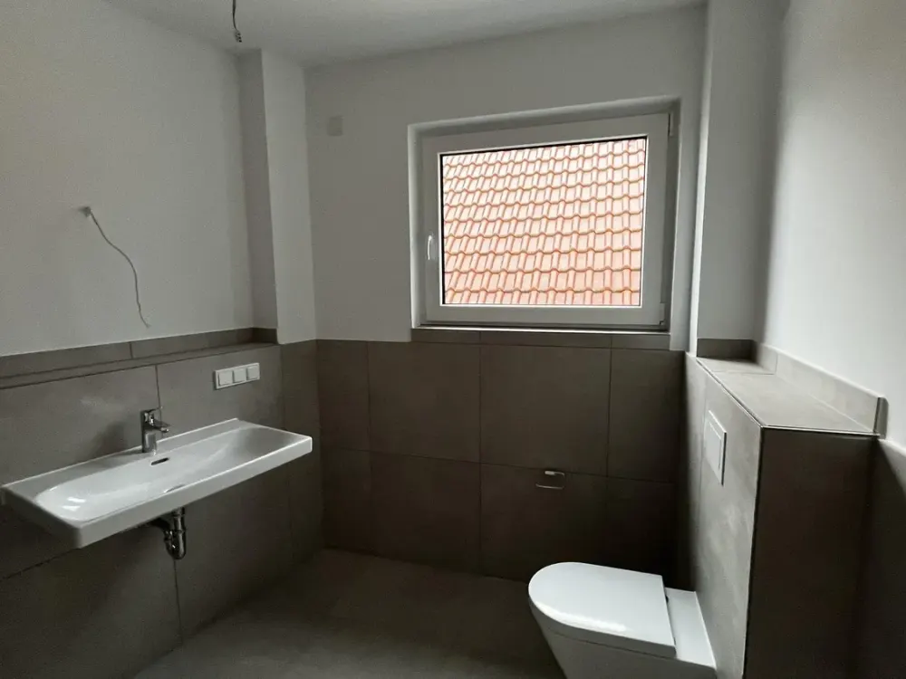 Erstbezug 4-Zimmer Wohnung mit Balkon in Klein-Welzheim