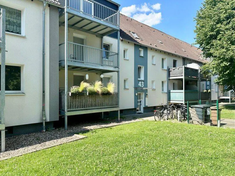 Einfach genial! Bezugsfertige 2 Zimmerwohnung in modernisierten Gebäude