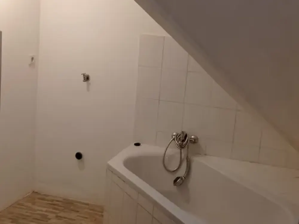 شقة مشرقة وواسعة في شارع سكني هادئ في Ratingen-Süd - مع استخدام مشترك للحديقة