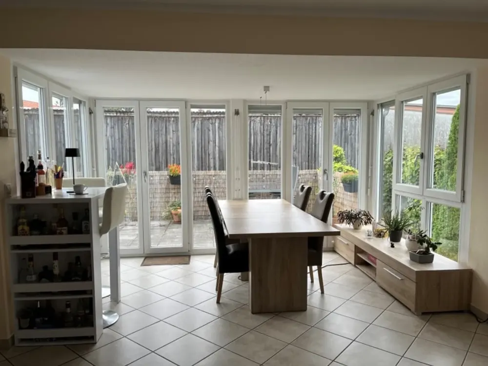Modern 2-Room Apartment with Roof Terrace in Unterföhring